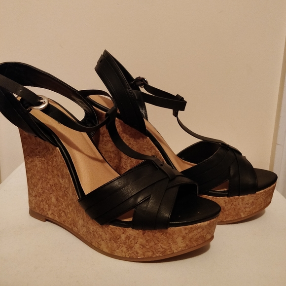 Charlotte Russe Shoes - 👡NEW Charlotte Russe Wedges